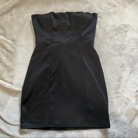 Guess? Rib Dress - Picture 4 of 6